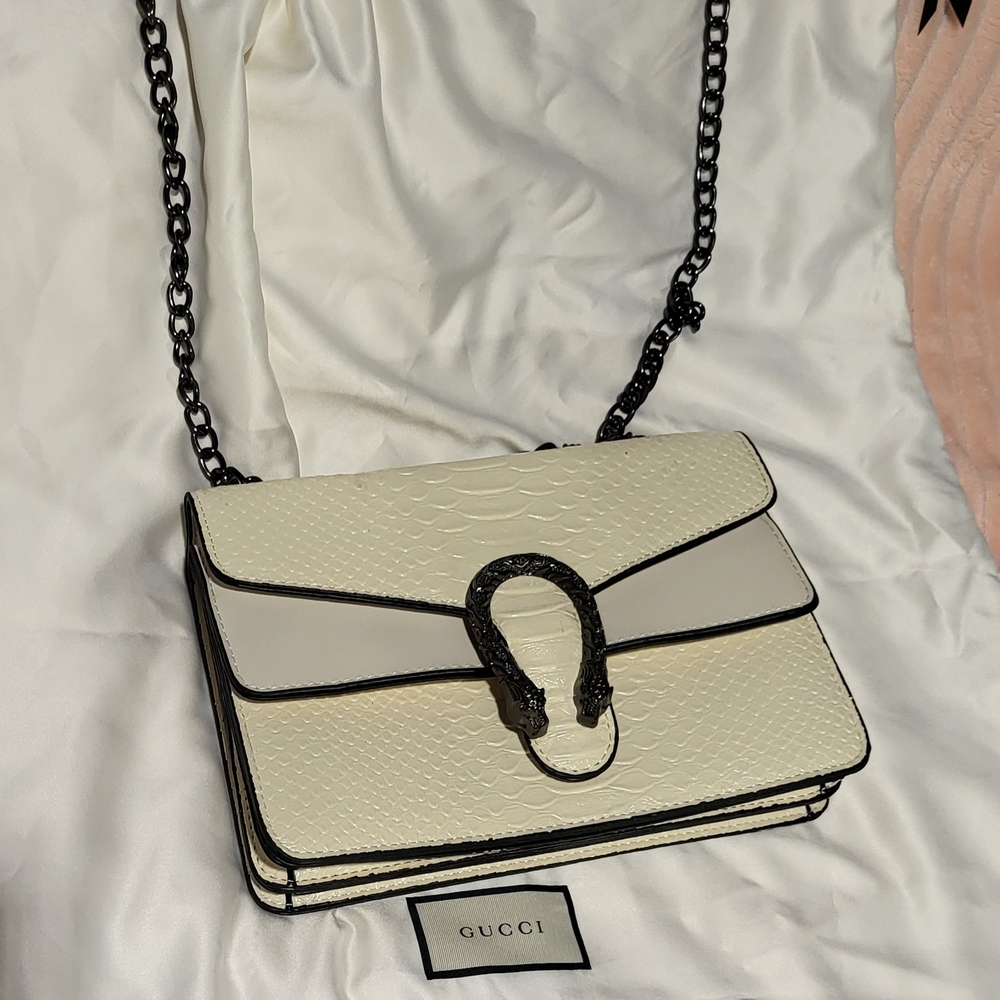 Gucci Ivory and Black Shoulder Bag
